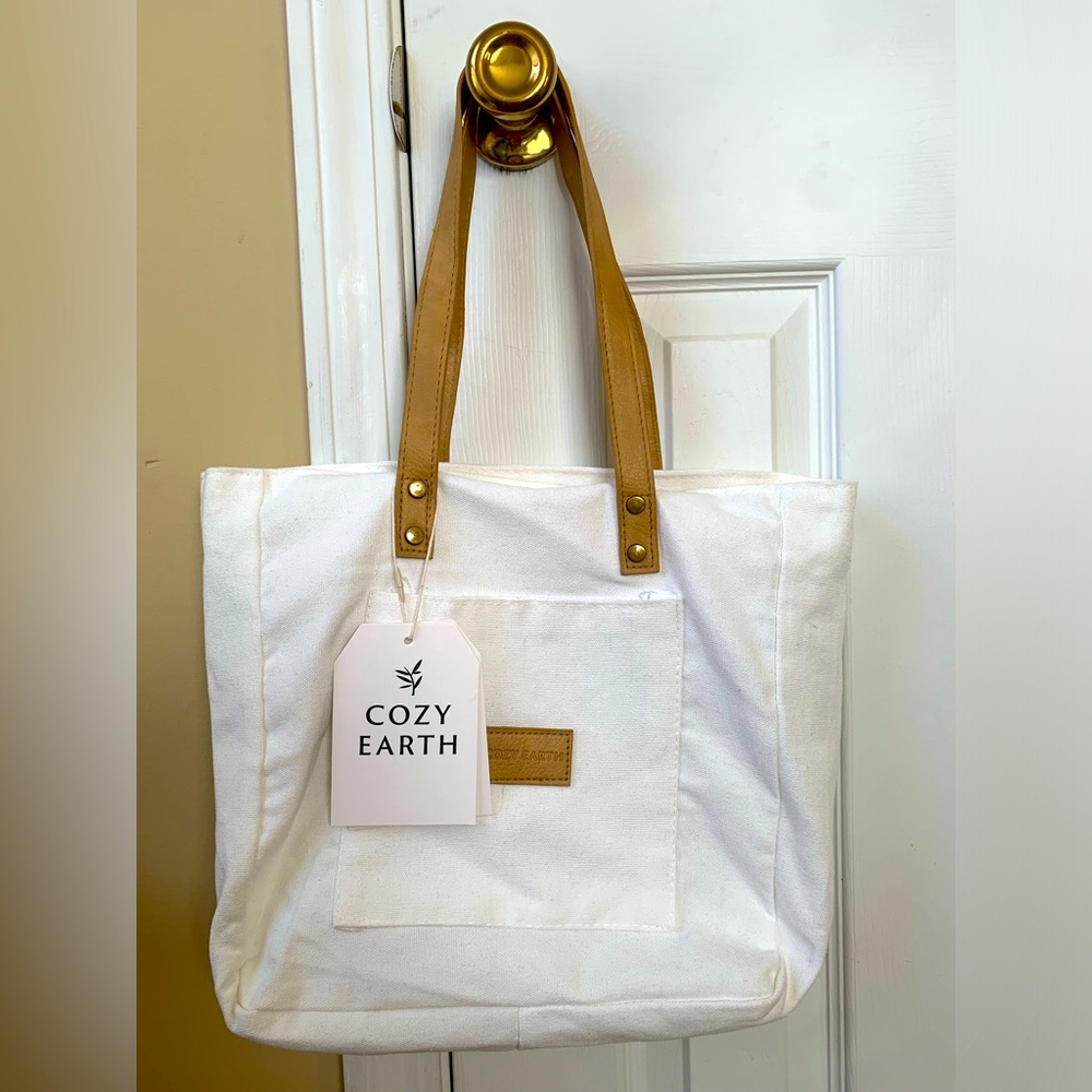 Cozy Heart white/tan canvas tote bag NWT